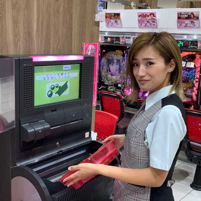 有限会社 プレミオ 高取店(奈良県高市郡高取町/掖上駅/パチンコ・アミューズメント)_1